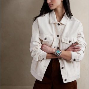 OVERSIZED DENIM JACKET